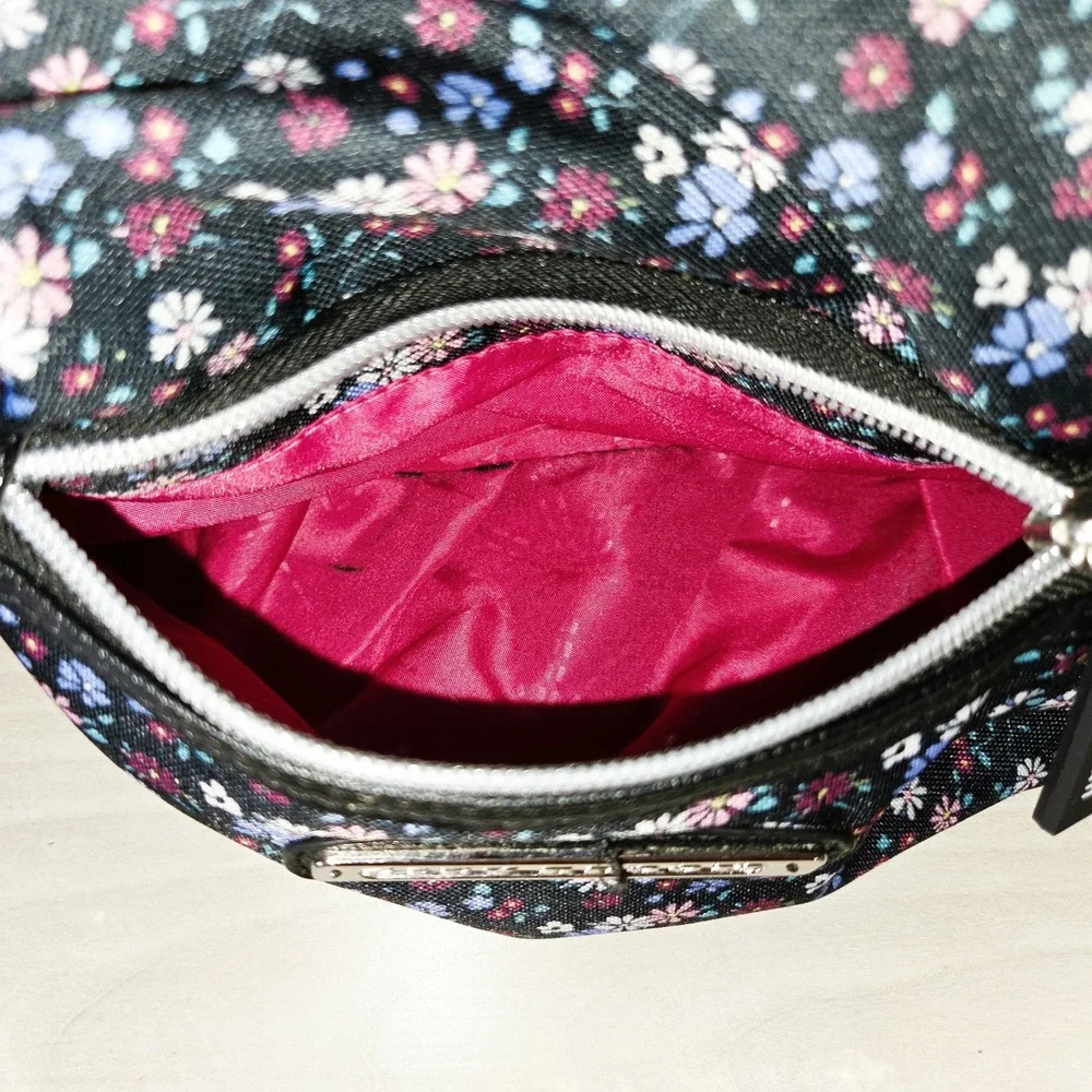 Lily Bloom Ditsy Daisy Delight Floral Crossbody Hobo Purse Bag 'Kara Coho'